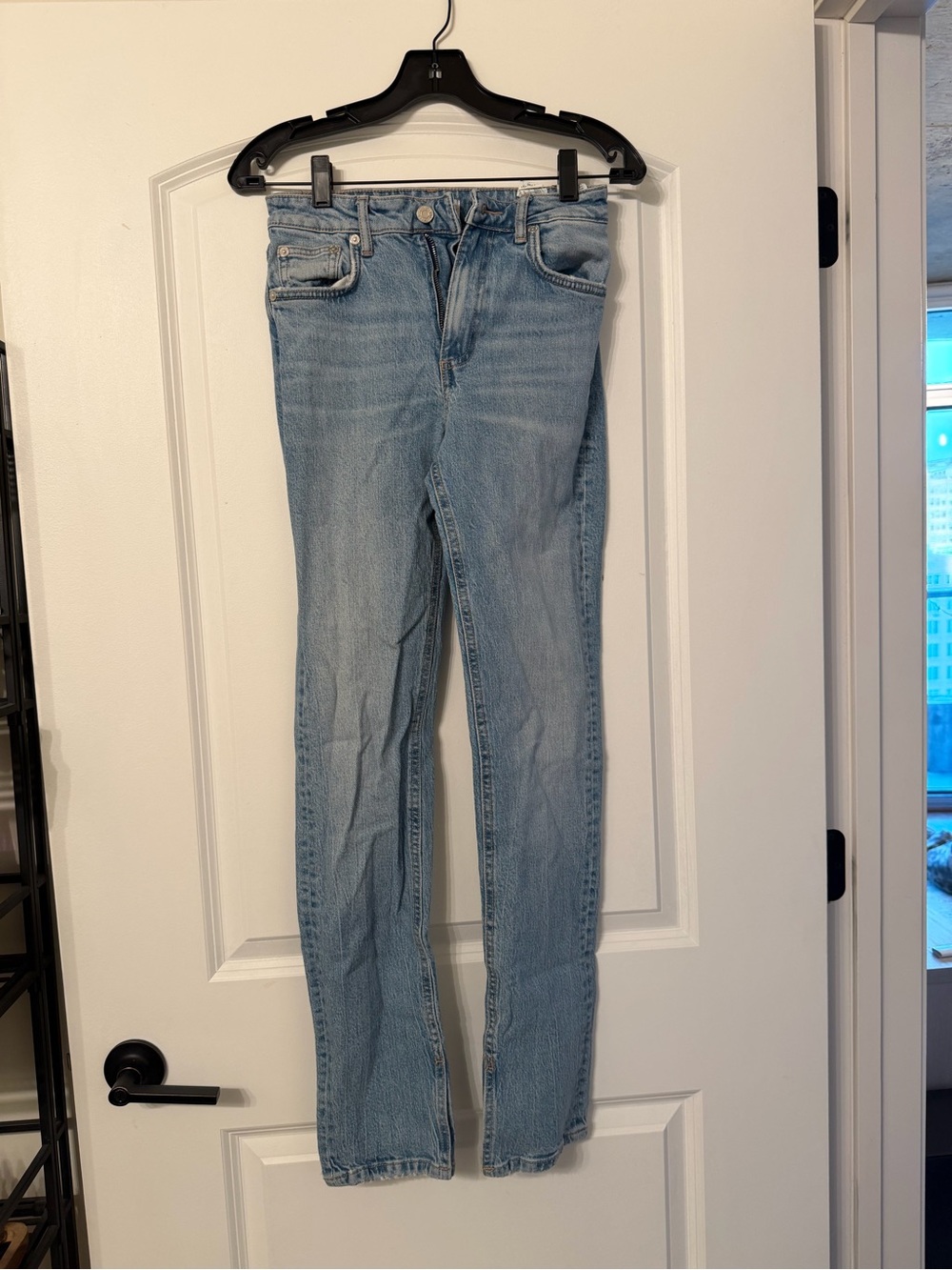 Zara Light Wash Women's Straight Leg Jeans